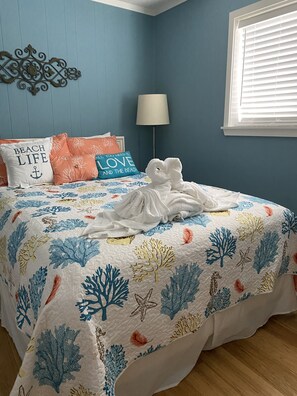 2 bedrooms, iron/ironing board, travel cot, WiFi