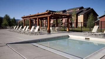 Indoor pool, outdoor pool