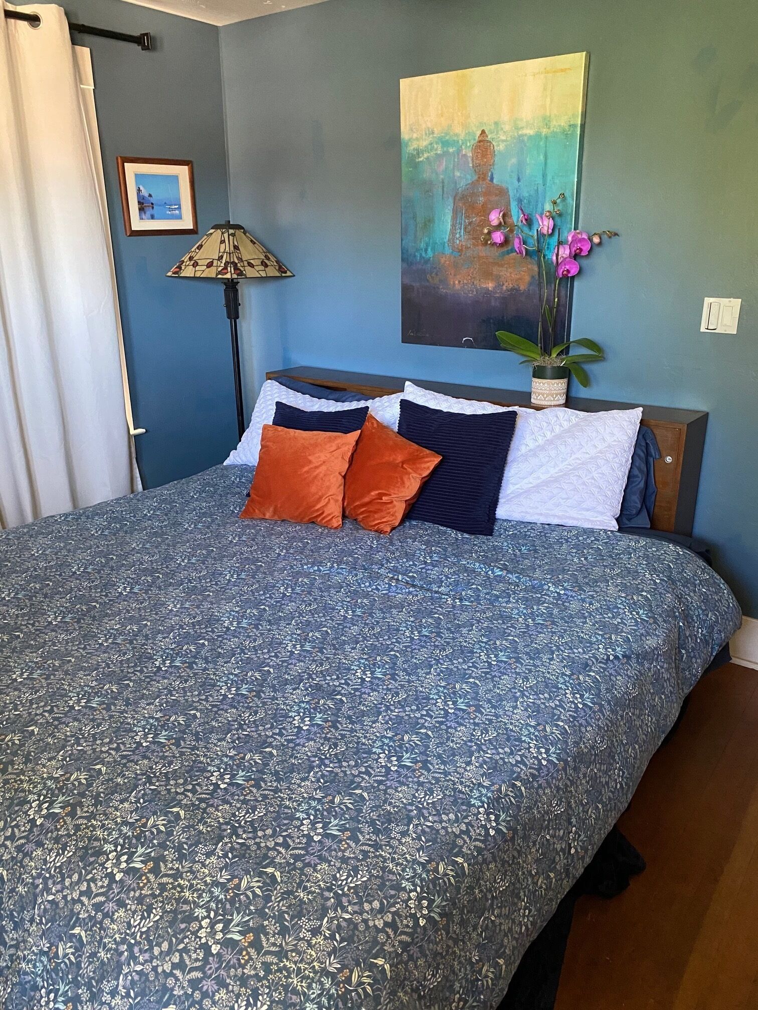 Beautiful AlohaSanctuaryRentalHomes. Com for discounts.