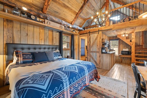 Quiet, Comfy Black Hills Cabin; Within 10 Mi of Mt. Rushmore & Custer State Park