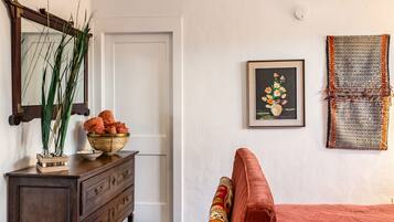 5 chambres, bureau, fer et planche à repasser, Wi-Fi gratuit