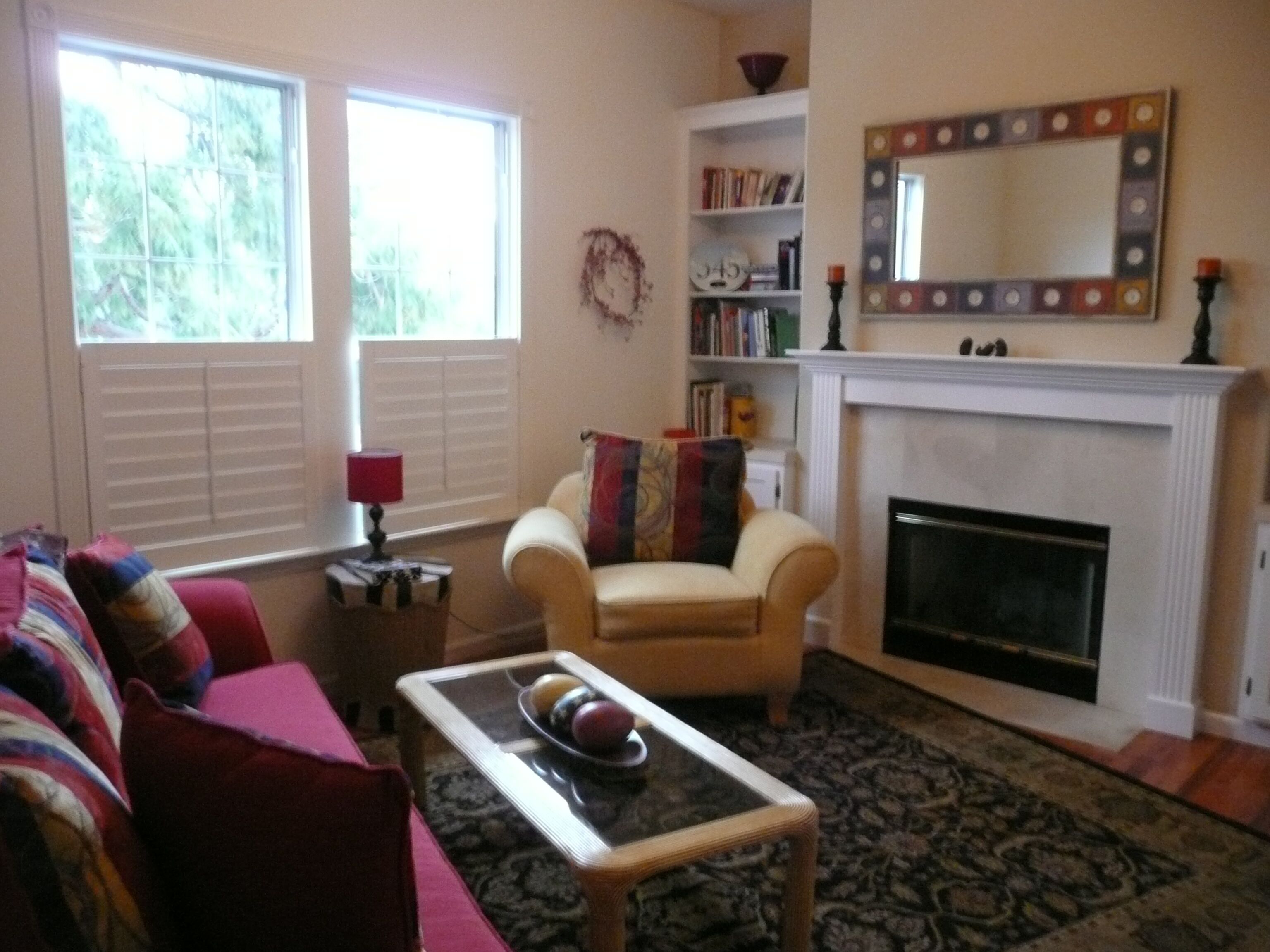 Just 5 Minutes Walk To Main Street St. Helena & Vineyards - Classic Victoriana