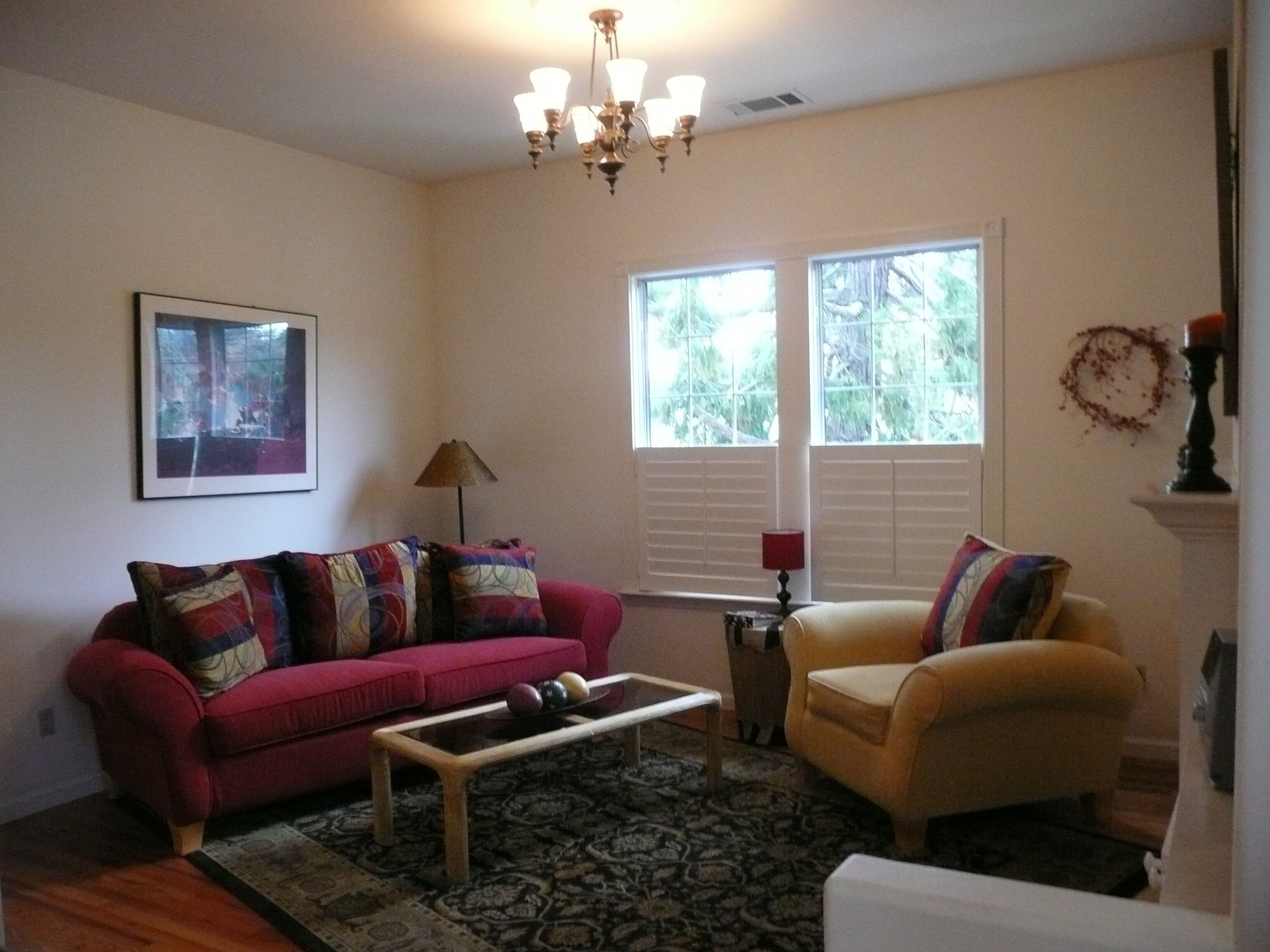 Just 5 Minutes Walk To Main Street St. Helena & Vineyards - Classic Victoriana