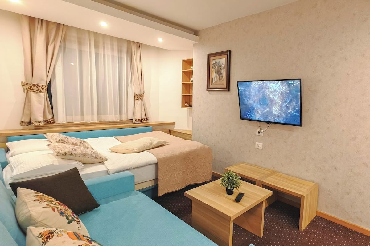 Comfort Apartment, 1 Bedroom, Mountain View | Busa memori, peti besi dalam bilik, katil bayi/kot (percuma) 