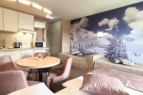 Comfort Apartment, Mountain View | Private kitchen | Fridge, microwave, stovetop, cookware/dishes/utensils