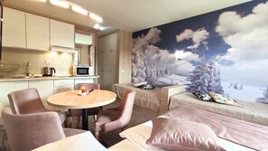 Comfort Apartment, Mountain View | Private kitchen | Fridge, microwave, stovetop, cookware/dishes/utensils - Apartments KOP Konaci i Angella (Raška)