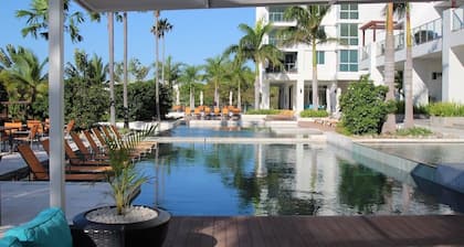 Rio Mar Luxury Beach Front Eigentumswohnung - Beach-Pools-Dining-Spa