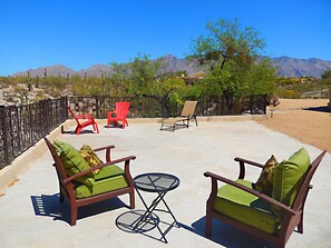 Terrace/patio - Spectacular Desert  View Guest House (Tucson)