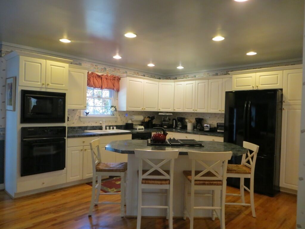 Upscale home with parking for 4 cars in driveway.  Walk to downtown.