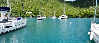 Marigot Marina Apartment 6a, with free Zoetry Hotel access