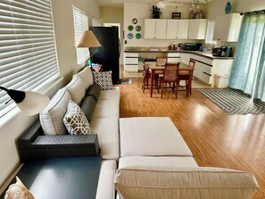 Smart TV, reproductor de DVD y libros 