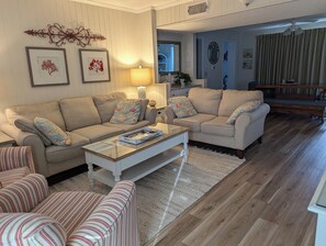 Smart TV, DVD player, books, stereo