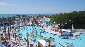 Piscine couverte, piscine extérieure