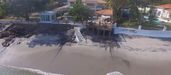 8 BEDROOM BEACH FRONT VILLA IN CORONADO BEACH, PANAMA