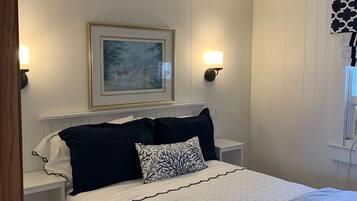 2 slaapkamers, een strijkplank/strijkijzer, gratis wifi, beddengoed