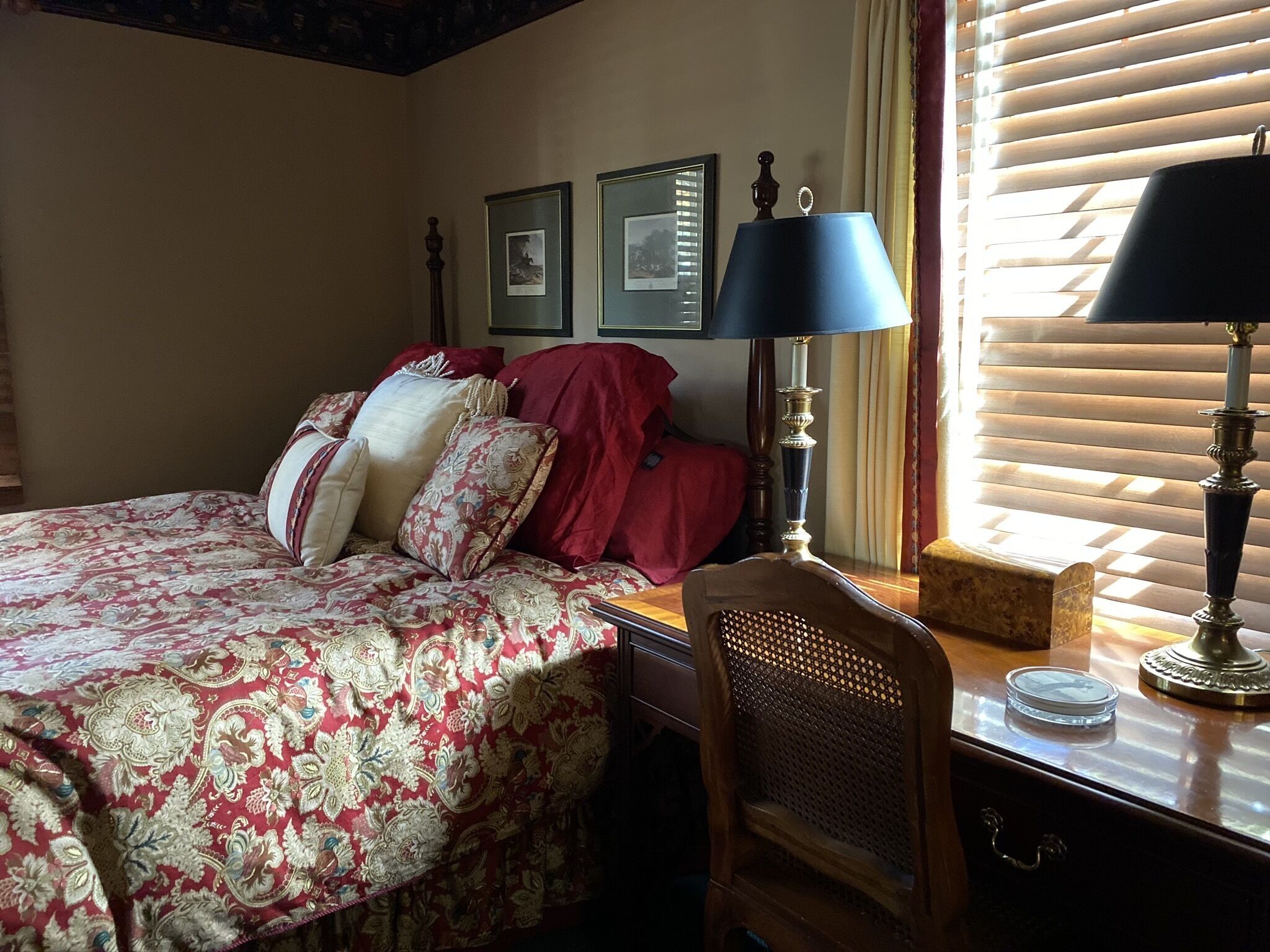 Golf Front Cottage with Lake View