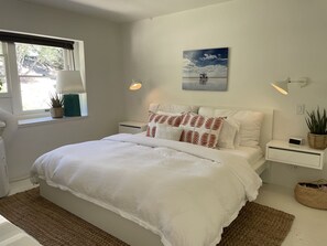 2 bedrooms, iron/ironing board, travel crib, free WiFi - Sweeping Ocean and Harbor Views, Single Level, Quiet Location (Santa Barbara)