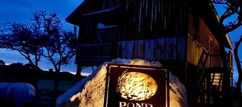 Pond House Bungalow at Bergheim Ranch