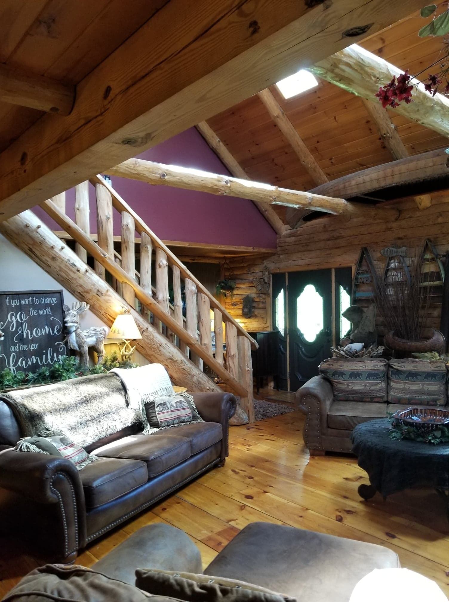 Rustic & Cozy Log Cabin in beautiful countryside with exceptional amenities!