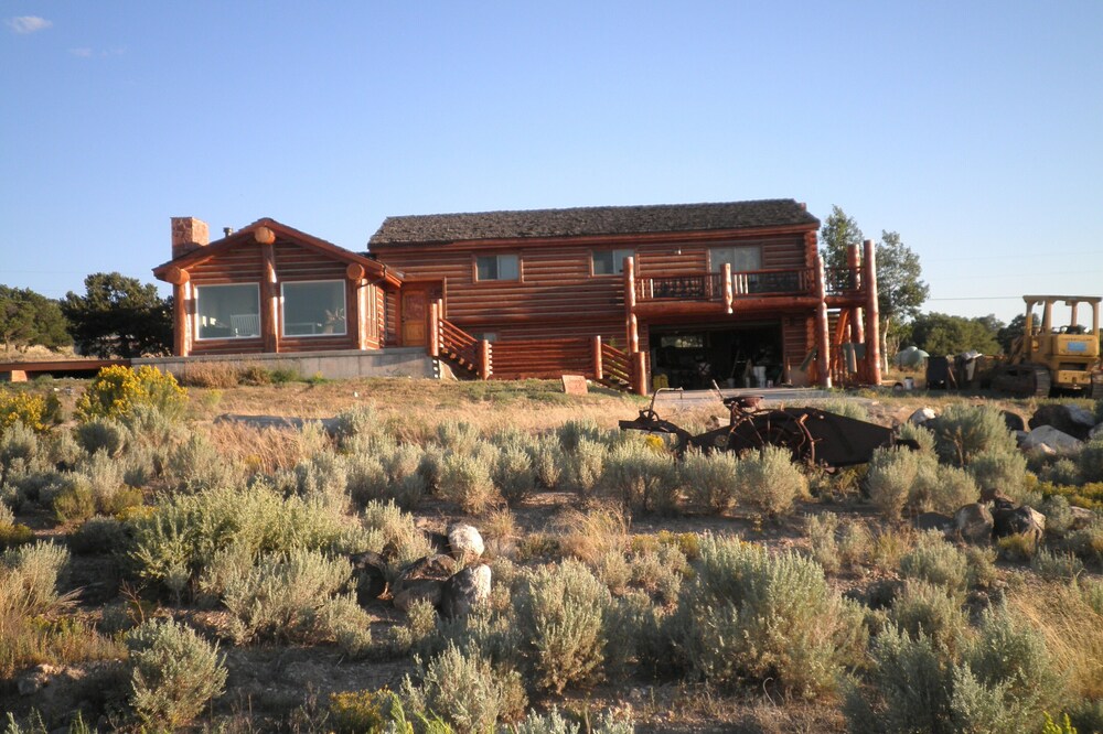 Horse Valley Ranch Rural Mid-Southern Utah Outdoor Getaway