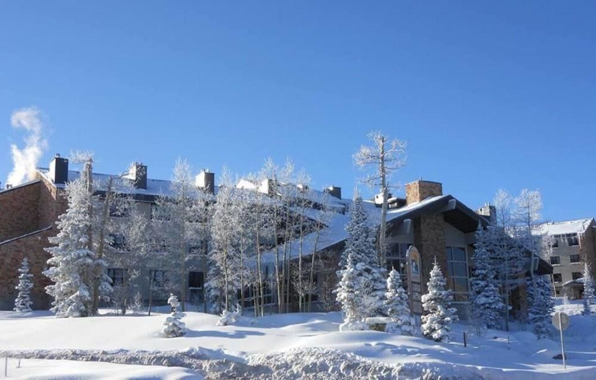 2 BDRM~ CEDAR BREAKS LODGE~ SKIING~HIKING~SLEDDING~BIKING~INDOOR POOL/SPA & MORE