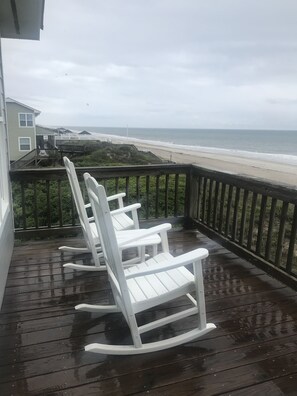 Property grounds - Affordable Oceanfront w/ Private Pool! (Emerald Isle)