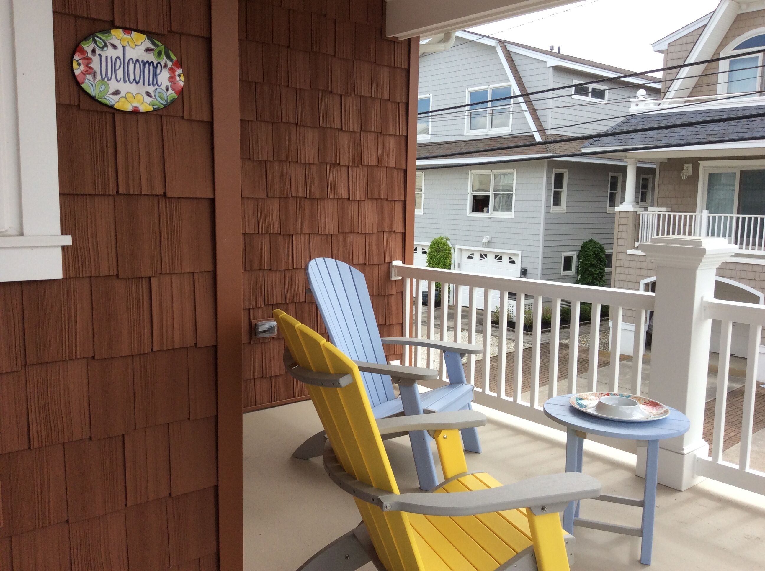4 BDR / 2 Bath condo, 5 houses from Ocean City's Gold Coast beach