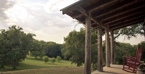 Terrace/patio - StarHill Farms Cabin on the Hill (New Ulm)