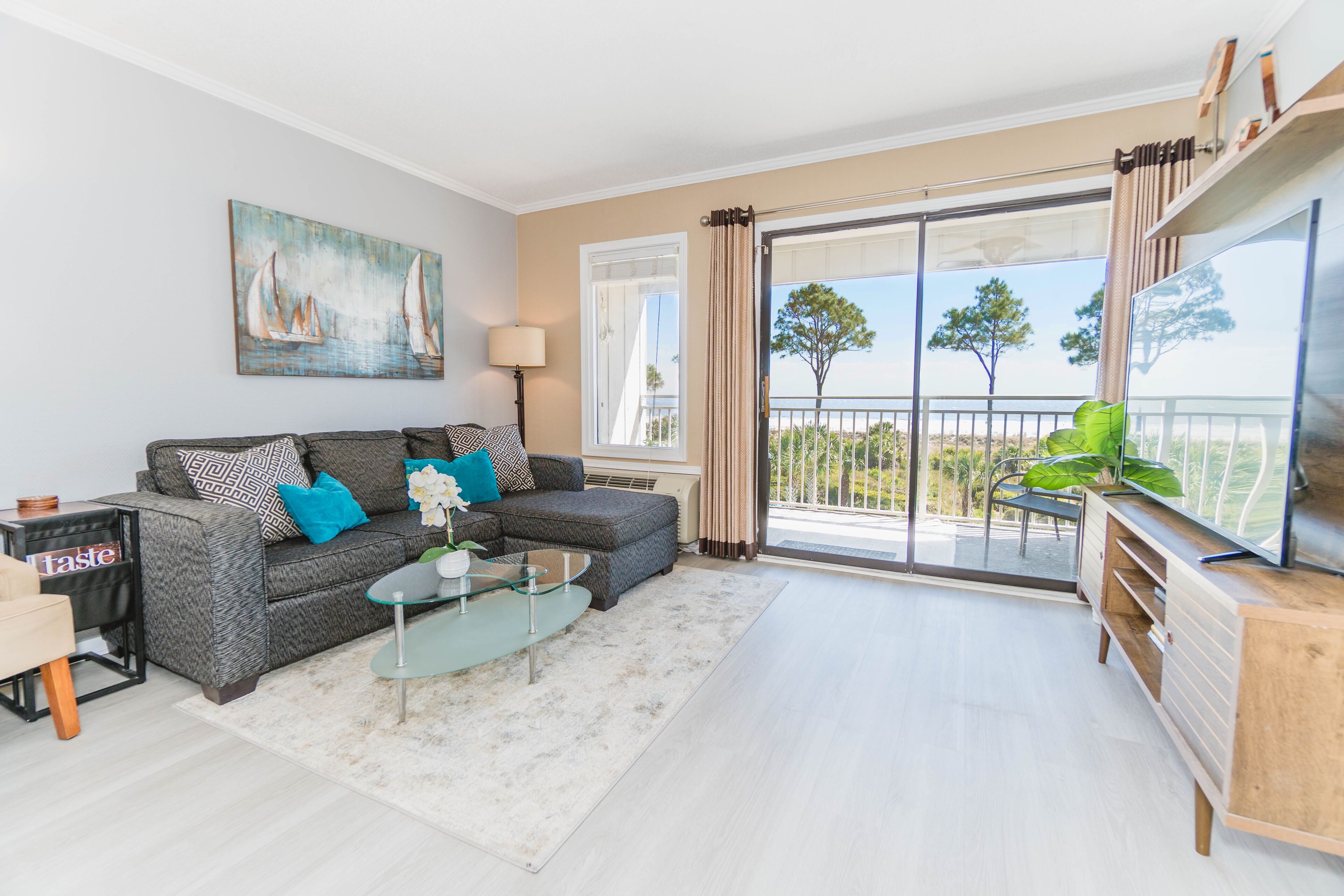 Smart-tv, Netflix, Hulu, bordtennisbord