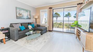 Smart-tv, Netflix, Hulu, bordtennisbord