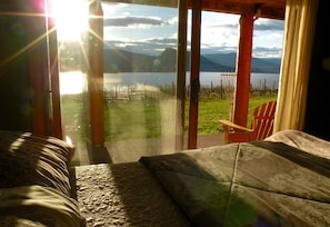 2 slaapkamers, een strijkplank/strijkijzer, gratis wifi, beddengoed