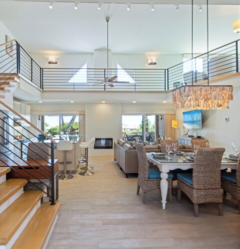 #4 BEACH VILLA - OCEANFRONT BACKYARD Outdoor Grilling and Dining! NOT a Highrise