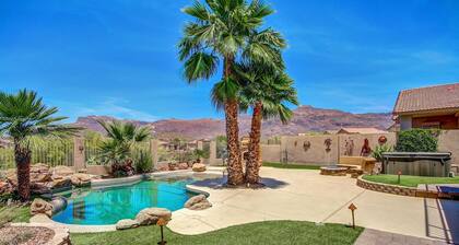 Hermosa casa Gold Canyon 3bd, con piscina climatizada, bañera de hidromasaje y espectaculares vistas al monte