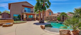 Gold Canyon home, pool , spa, views. Save money check w/us for disc  specials! 