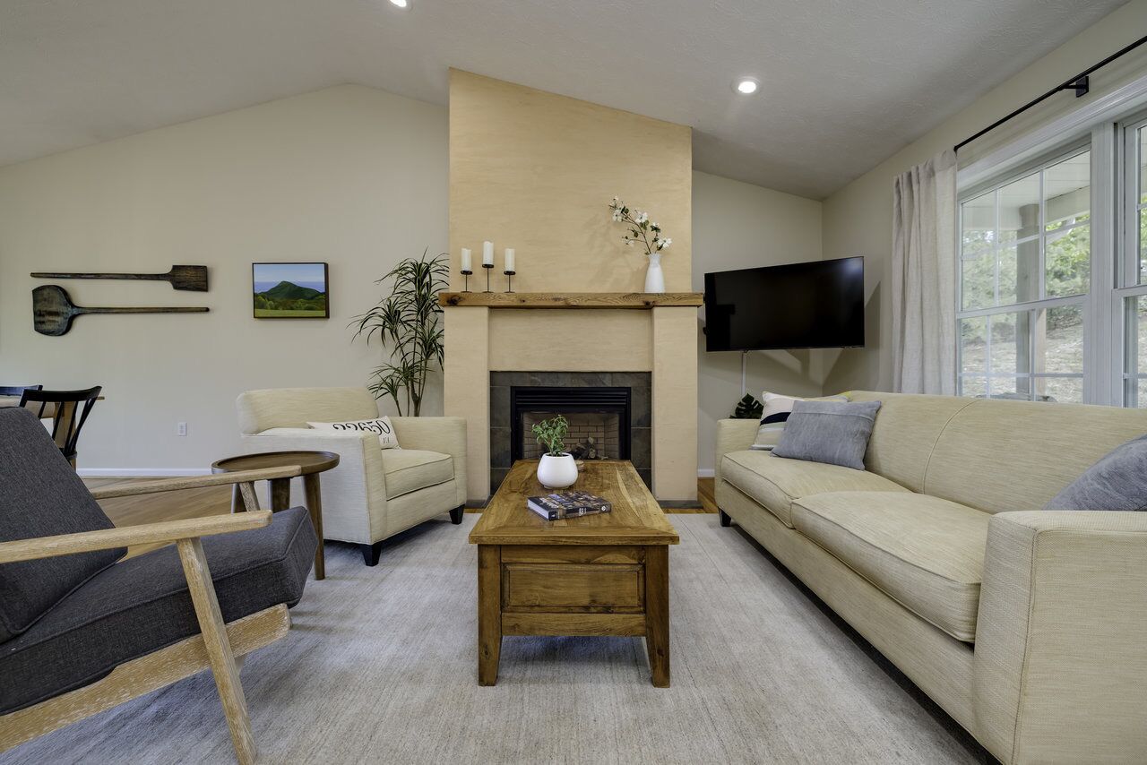 Shenandoah Sunset with Spectacular View!