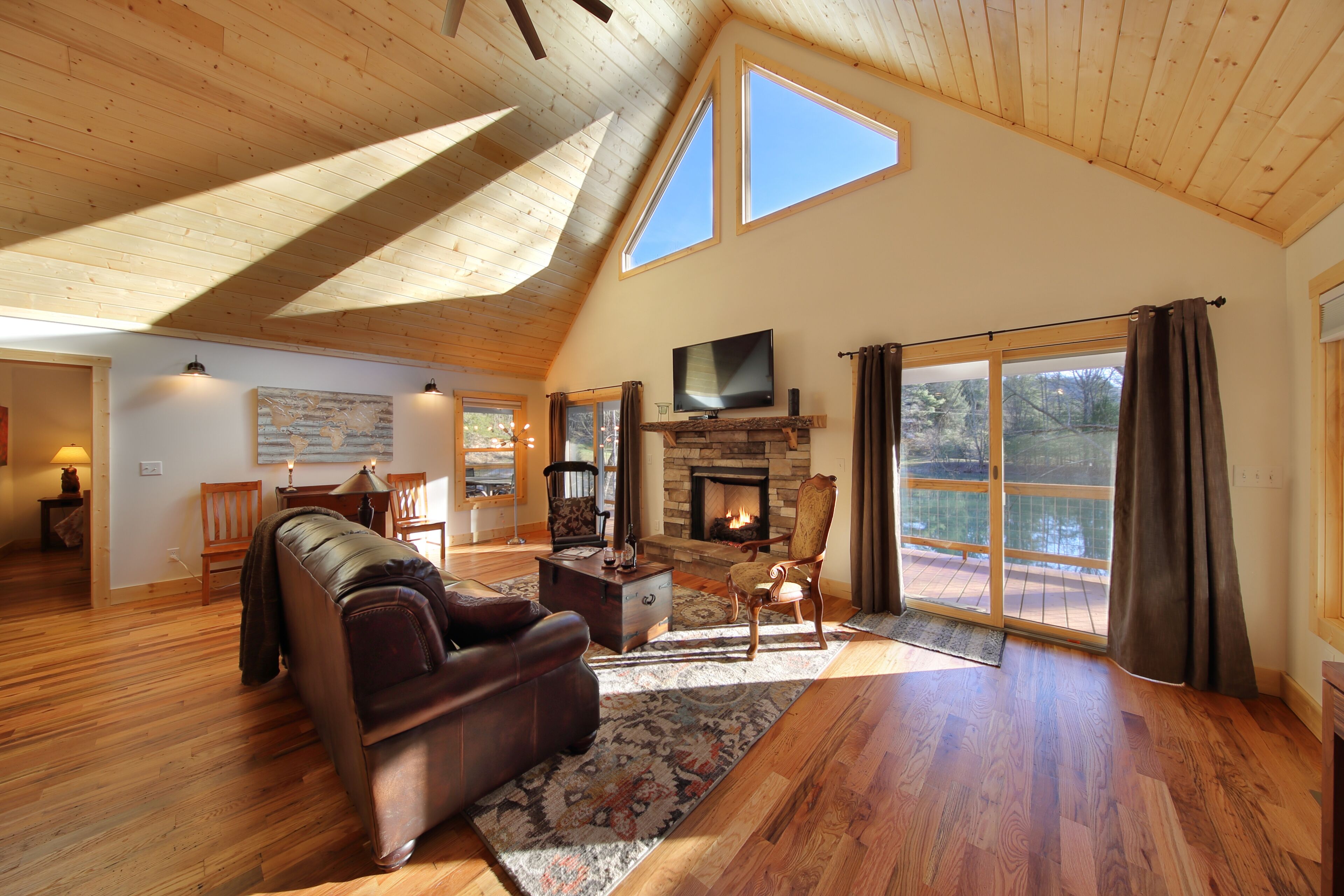 New Construction! Minutes from Pisgah National Forest and Dupont State Forest!