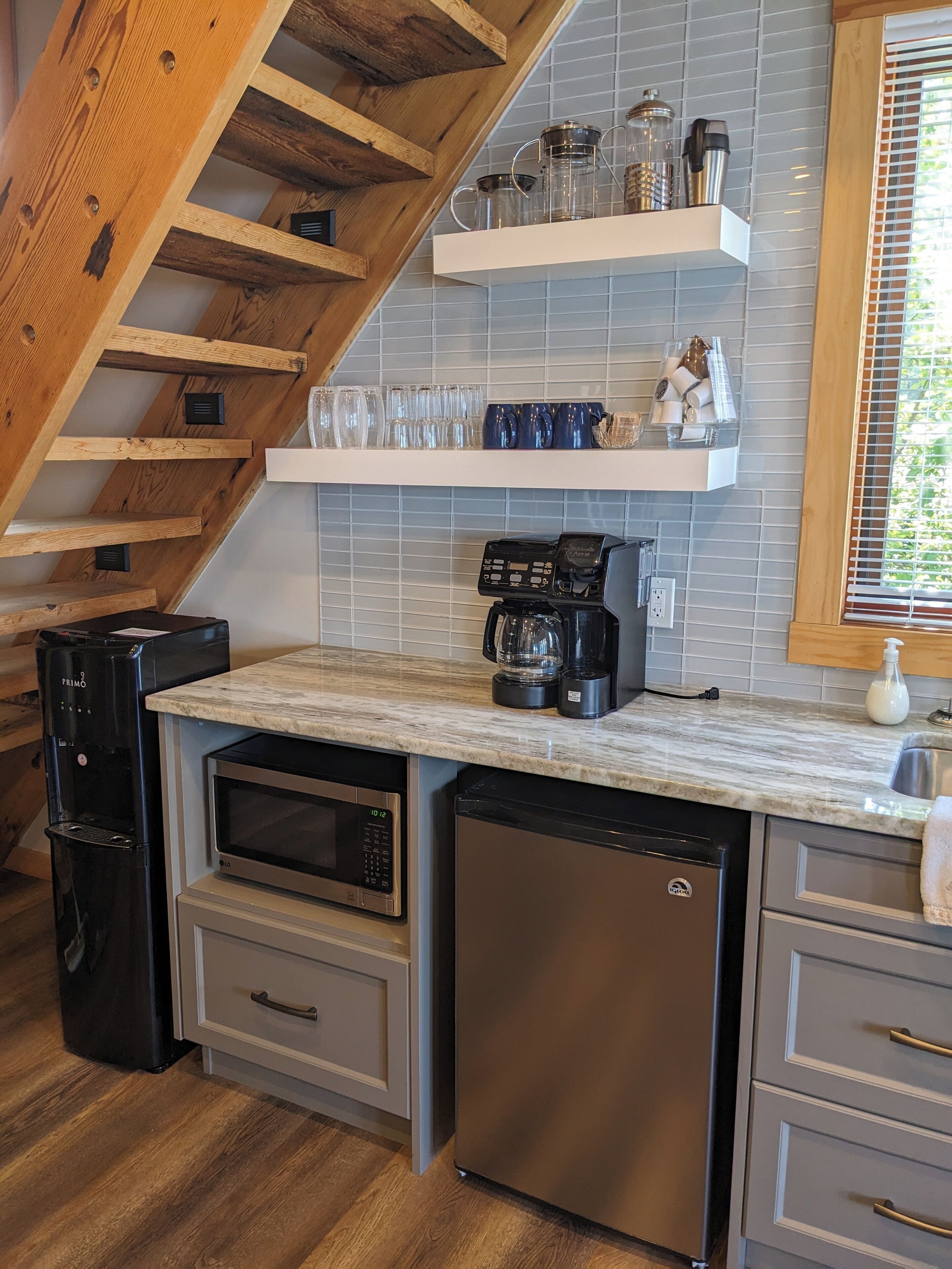 The 'LakeHouse' in the Shuswap at Blind Bay