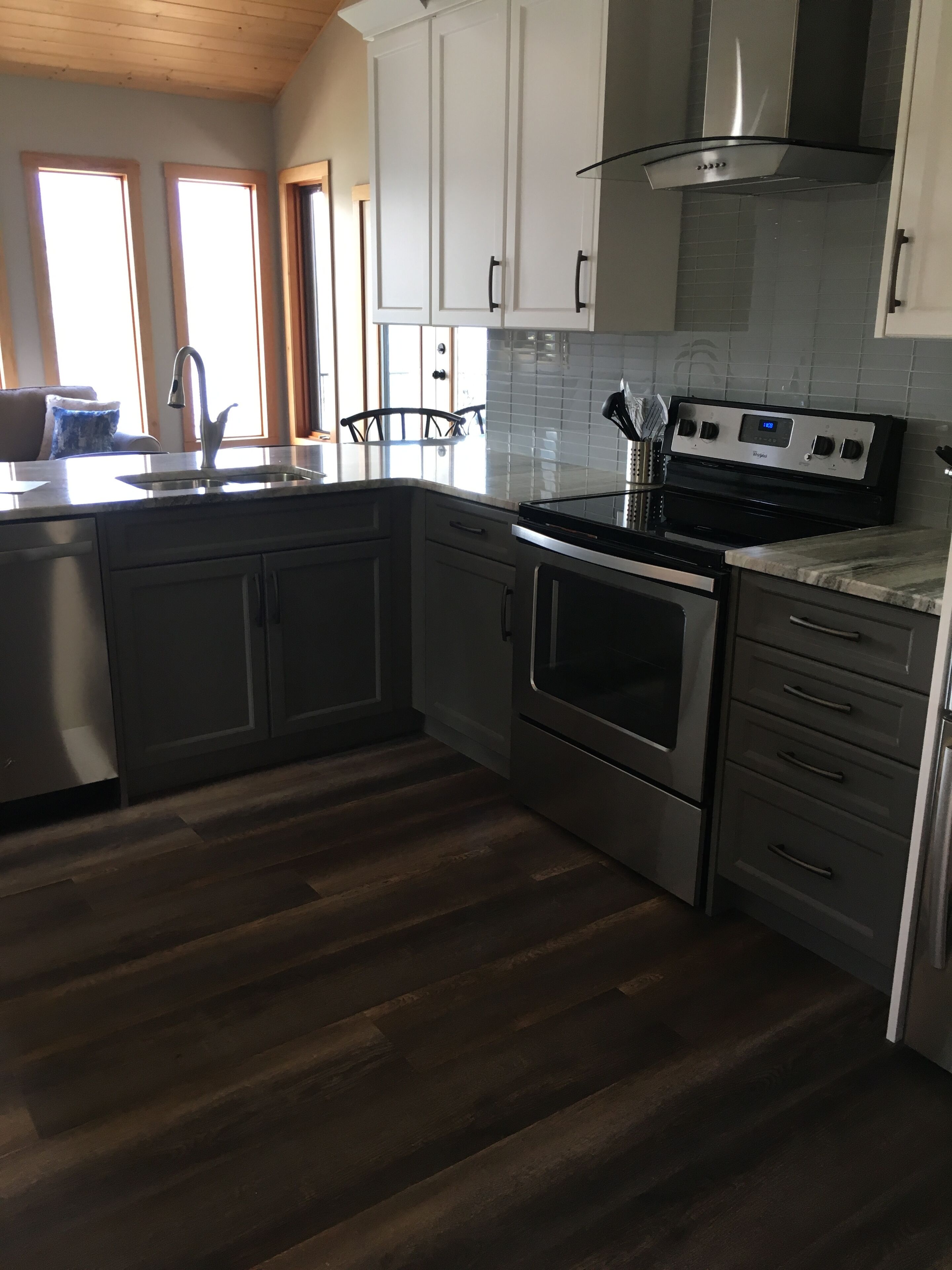 The 'LakeHouse' in the Shuswap at Blind Bay