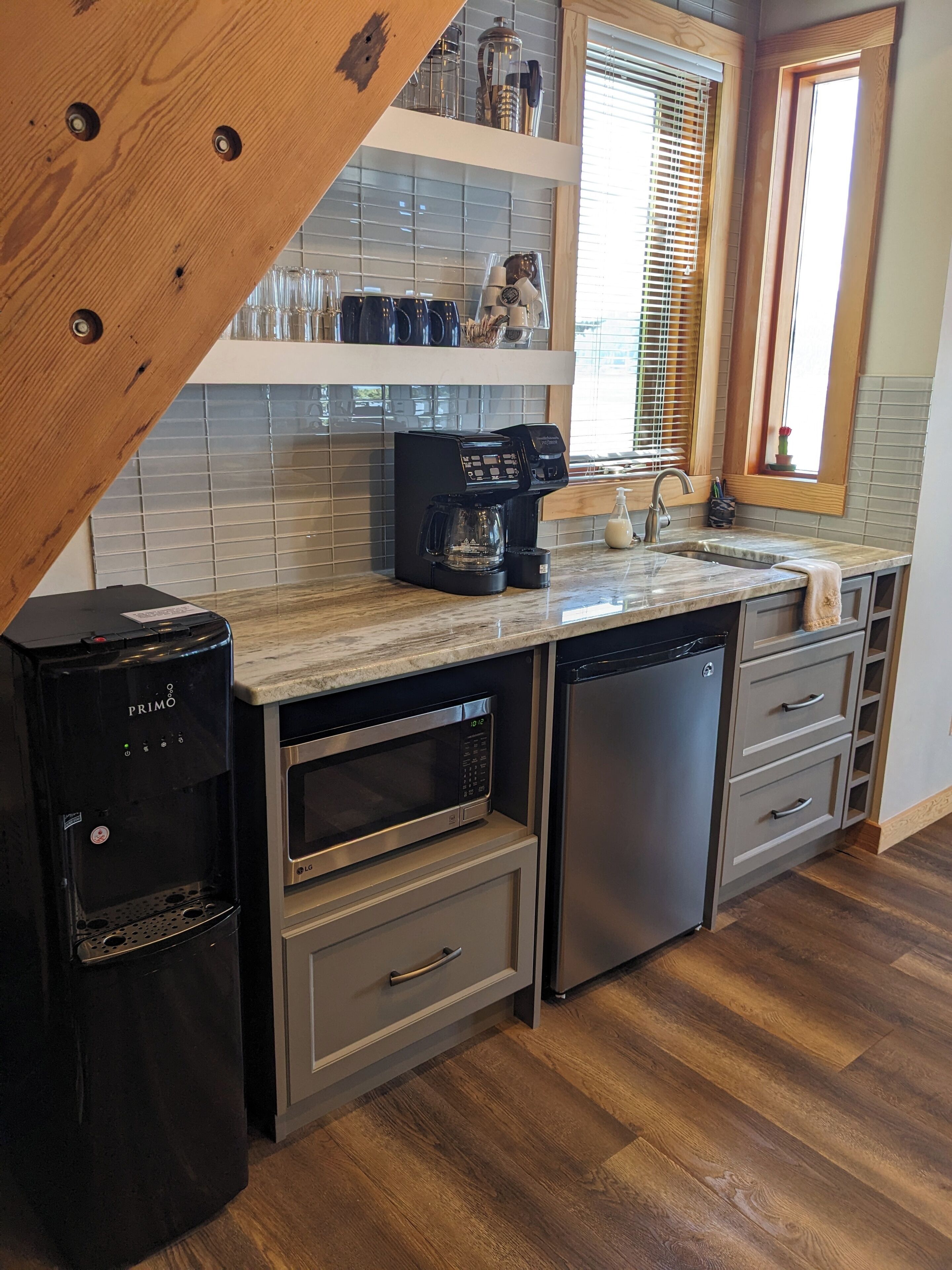 The 'LakeHouse' in the Shuswap at Blind Bay