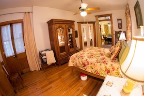 3 habitaciones, tabla de planchar con plancha y wifi gratis