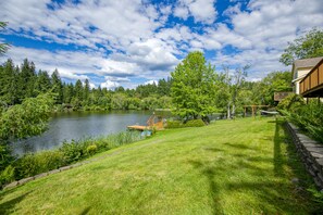 Property grounds - Relax on the lake in Gig Harbor (Gig Harbor)
