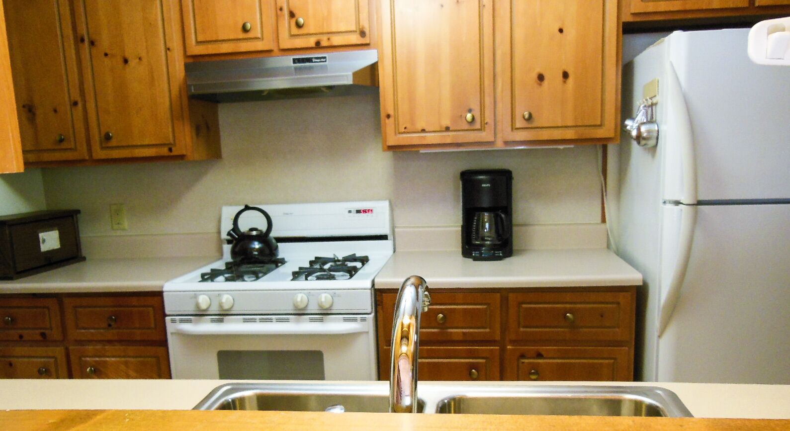 The Perfect Lakefront  Get-Away