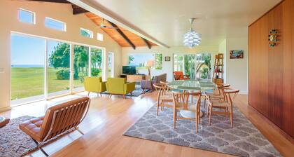 Mid-century Remodeled Spectacular Ocean Views! 10% Discount for Week+ Stays!