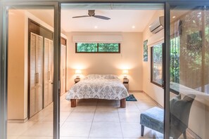 2 soverom, strykejern/-brett, reiseseng for barn og wi-fi (inkludert)