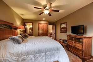 5 habitaciones, tabla de planchar con plancha y cuna de viaje 