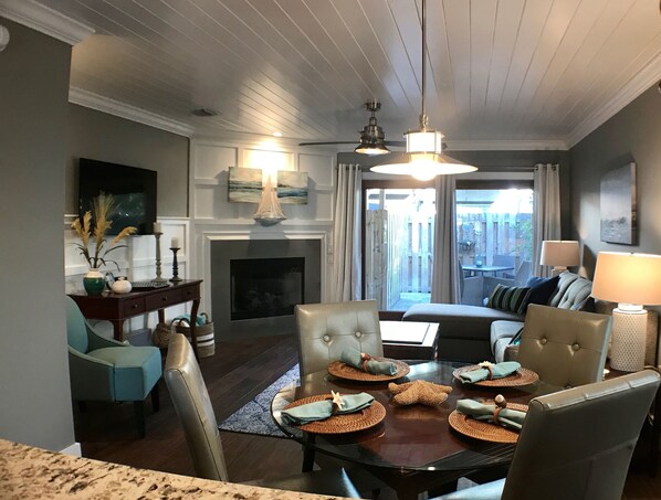 TV - Coastal Charm Townhome Steps from the Beach (Jacksonville Beach)