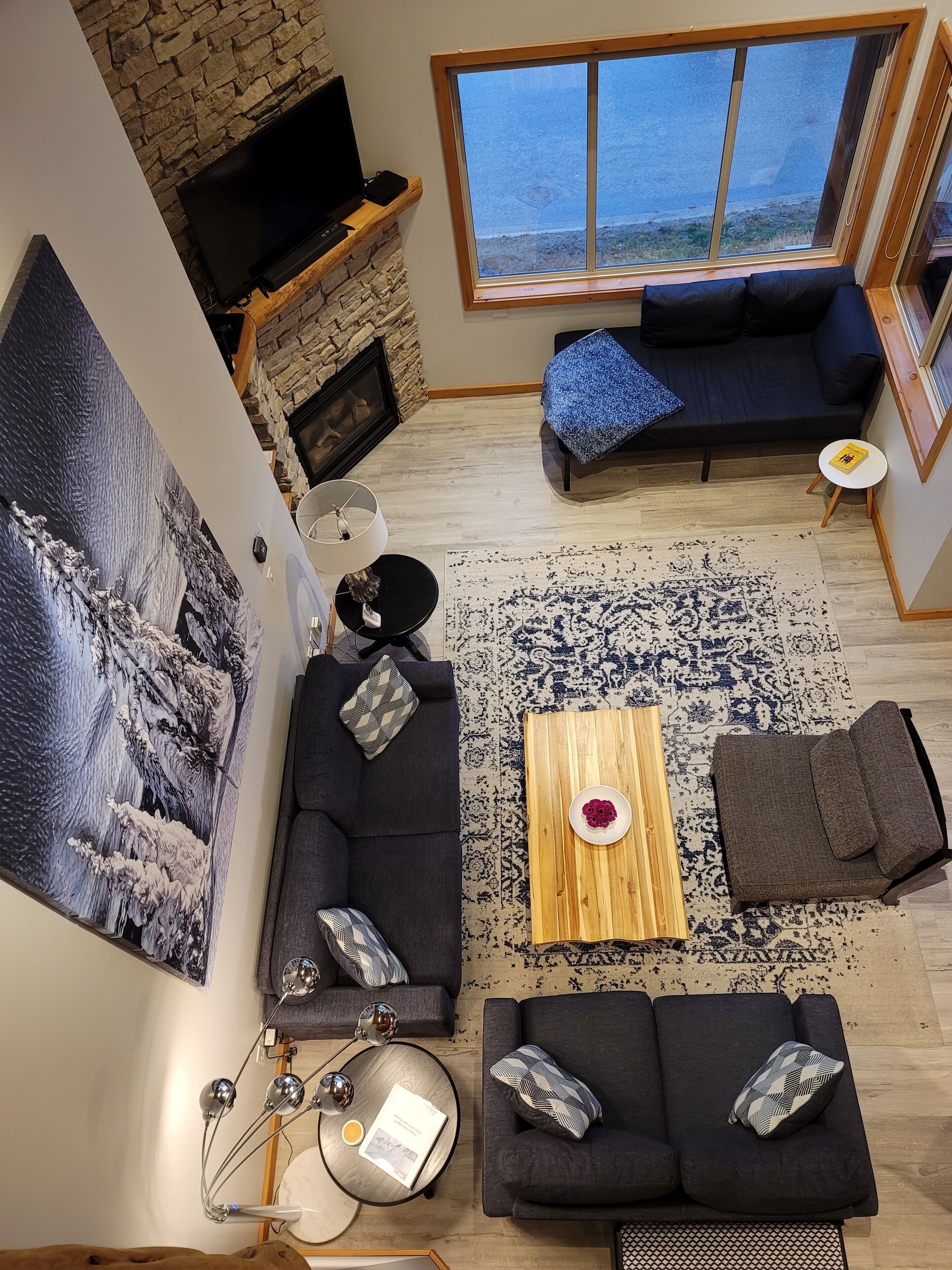 Steps to the Bullet Chair and the Village! Best Location & Private HOT TUB!