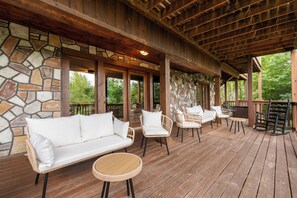 Terrace/patio -  OPEN FOR '26 8 Bedrooms 8 Bath Double Kitchen, double hot tubs, sleeps up to 30 (Gatlinburg)