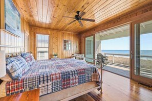 6 bedrooms, free WiFi, bed sheets, wheelchair access