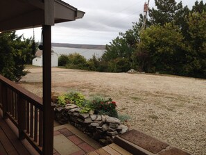 Property grounds - UPDATED Lake House and Spectacular Views And Sunsets Of Flint Hills Near Ksu Ca (Manhattan)